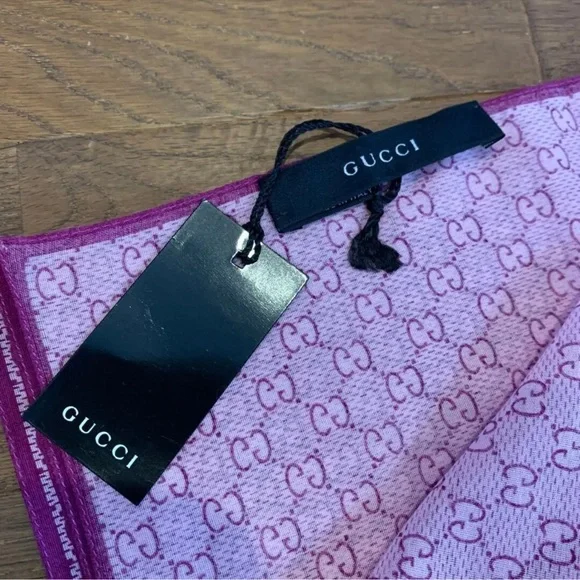 Authentic GUCCI GG Pattern Pink Scarf - Picture 6 of 8